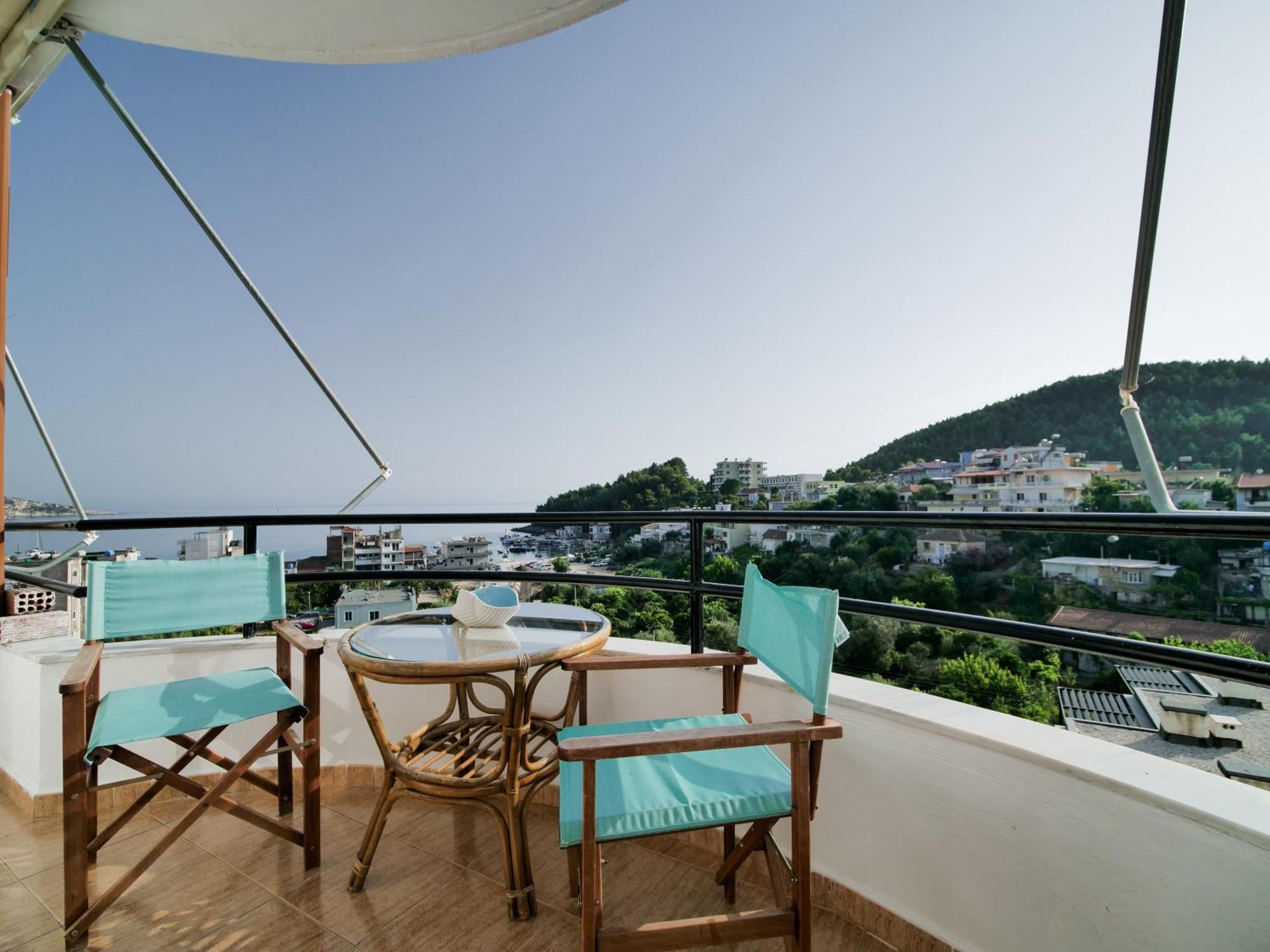 Central Sunset View Apartment Himare Exterior photo