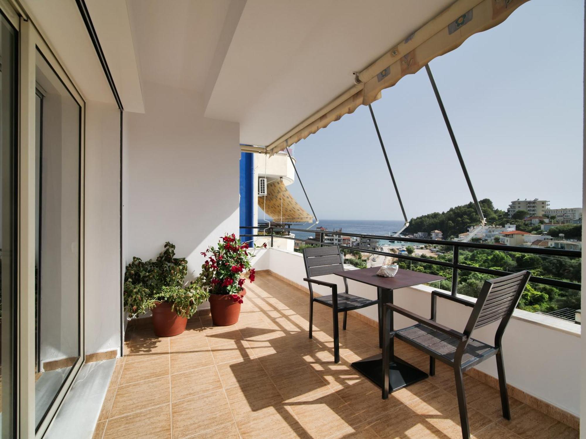 Central Sunset View Apartment Himare Exterior photo