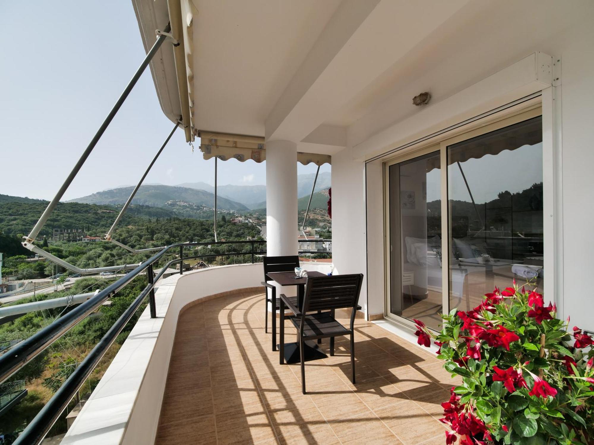 Central Sunset View Apartment Himare Exterior photo